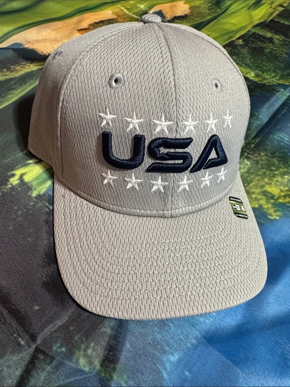 New Era Riders Cup USA Embroidered Stars Gray and Navy Cap (NWT)